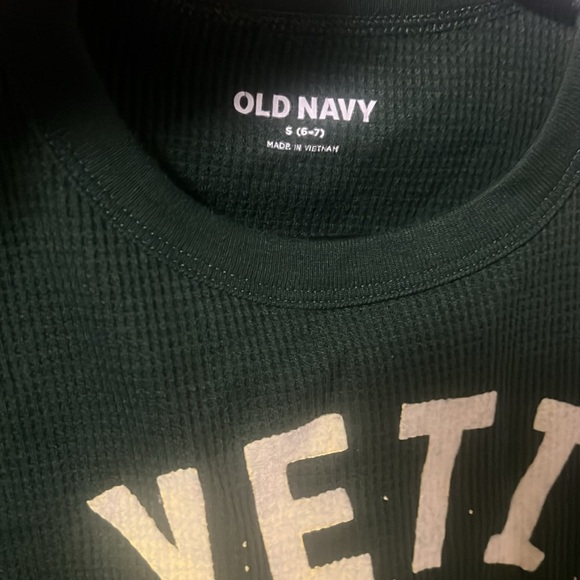 Old navy boys S(6/7) dark green Yeti waffle tee, EUC - Picture 3 of 6